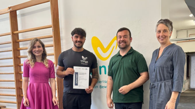 Gründungsstipendium NRW für Daniel Metzen und Vinys – Bewegung, Innovation und Engagement in Schwerte ausgezeichnet